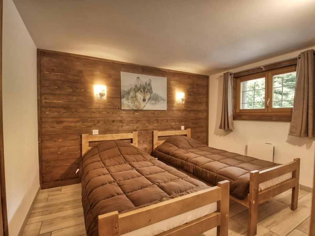 Chalet Paisible A Morillon Avec Jacuzzi Et Proche Des Pistes Skiables - Fr-1-642-66