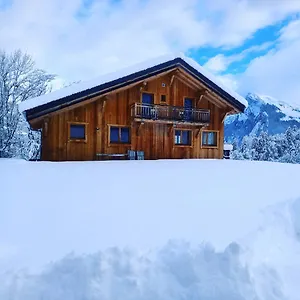 Chalet Le Mas Devant Chalet